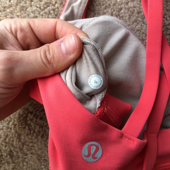 *SOLD*Lululemon Sports Bra - Picture 4 of 4